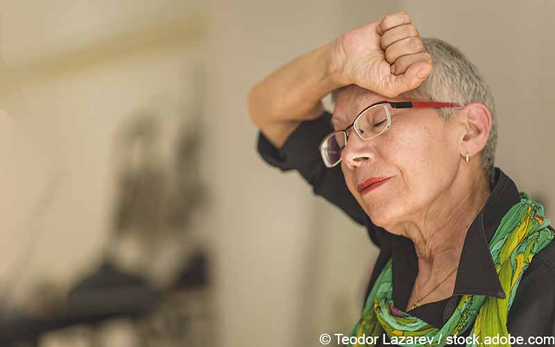 Menopausale Frau Migräne Menopausale Frau Migräne